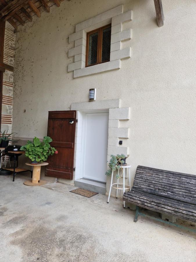Loft Ravissant Avec Parking Gratuit Sur Place Ledat Luaran gambar